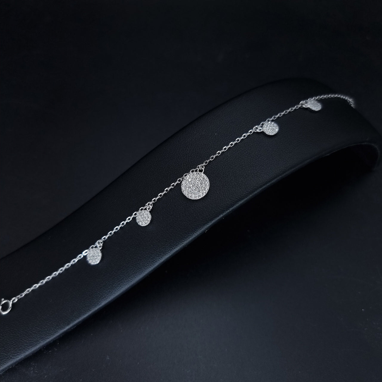 Clear Stones Circular Charms Braclet