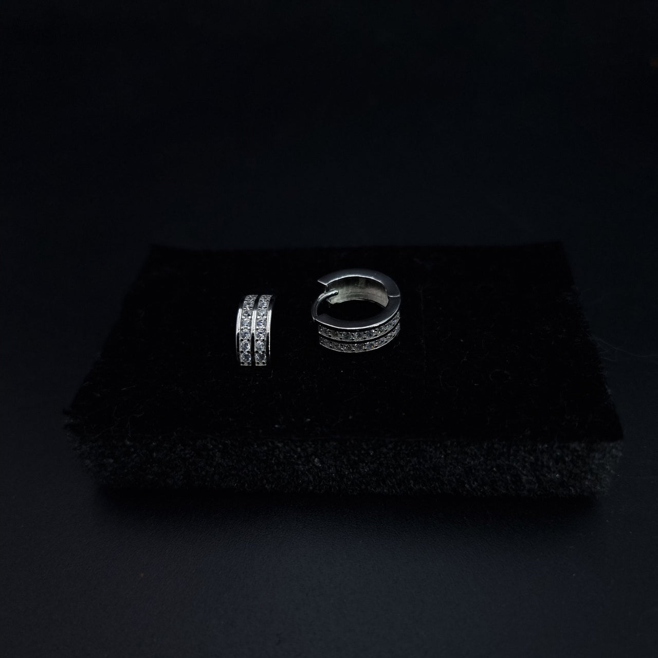 Clear Stones Hoop Earring SLPER0159