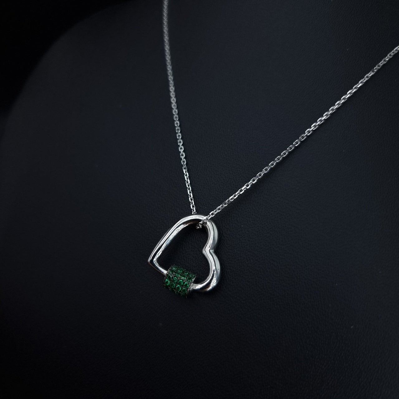 Heart With Green Dtones Necklace