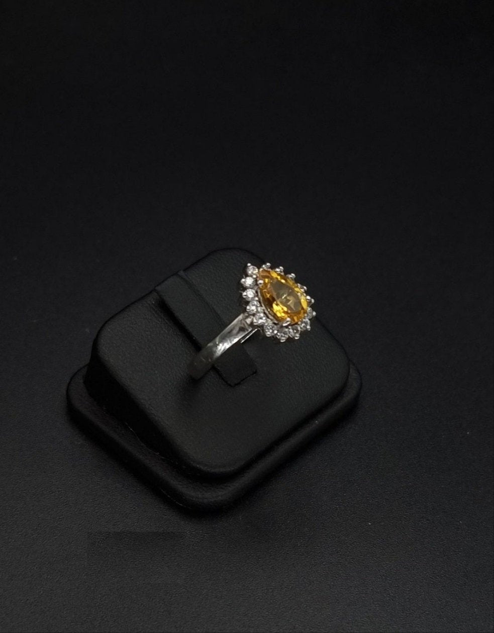 Drop Shape Natural Citrine Stone Ring