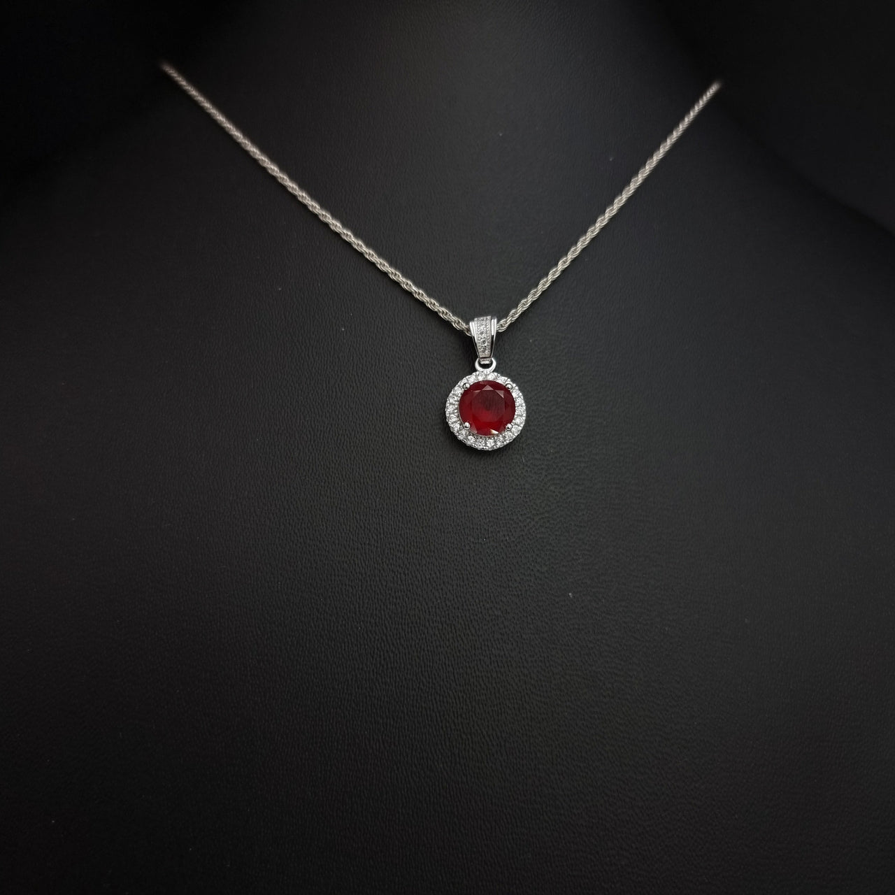 Circular Red Zircon Stone Set SLPST0135