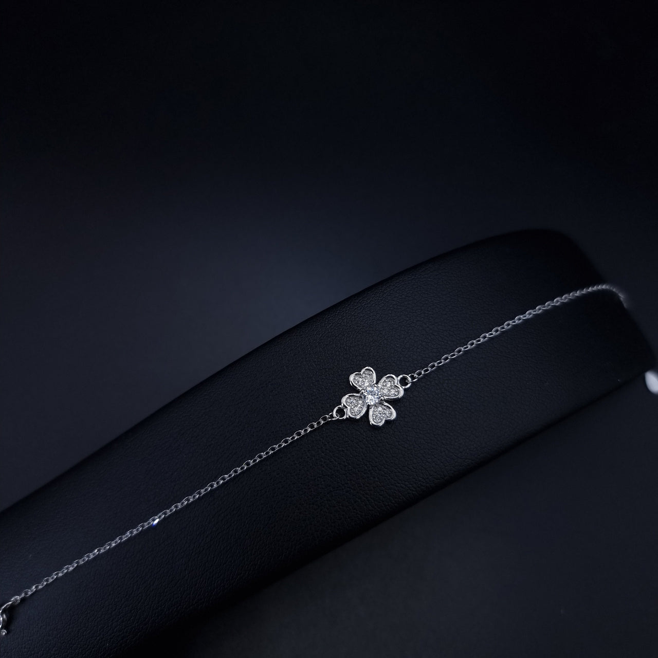 Clear Stones Flower Full Set