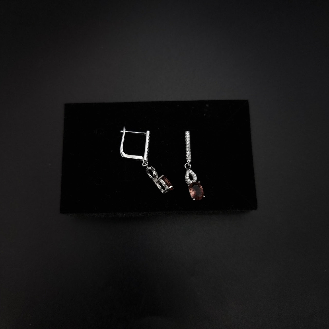 Dusty Rose Zircon Stones Set