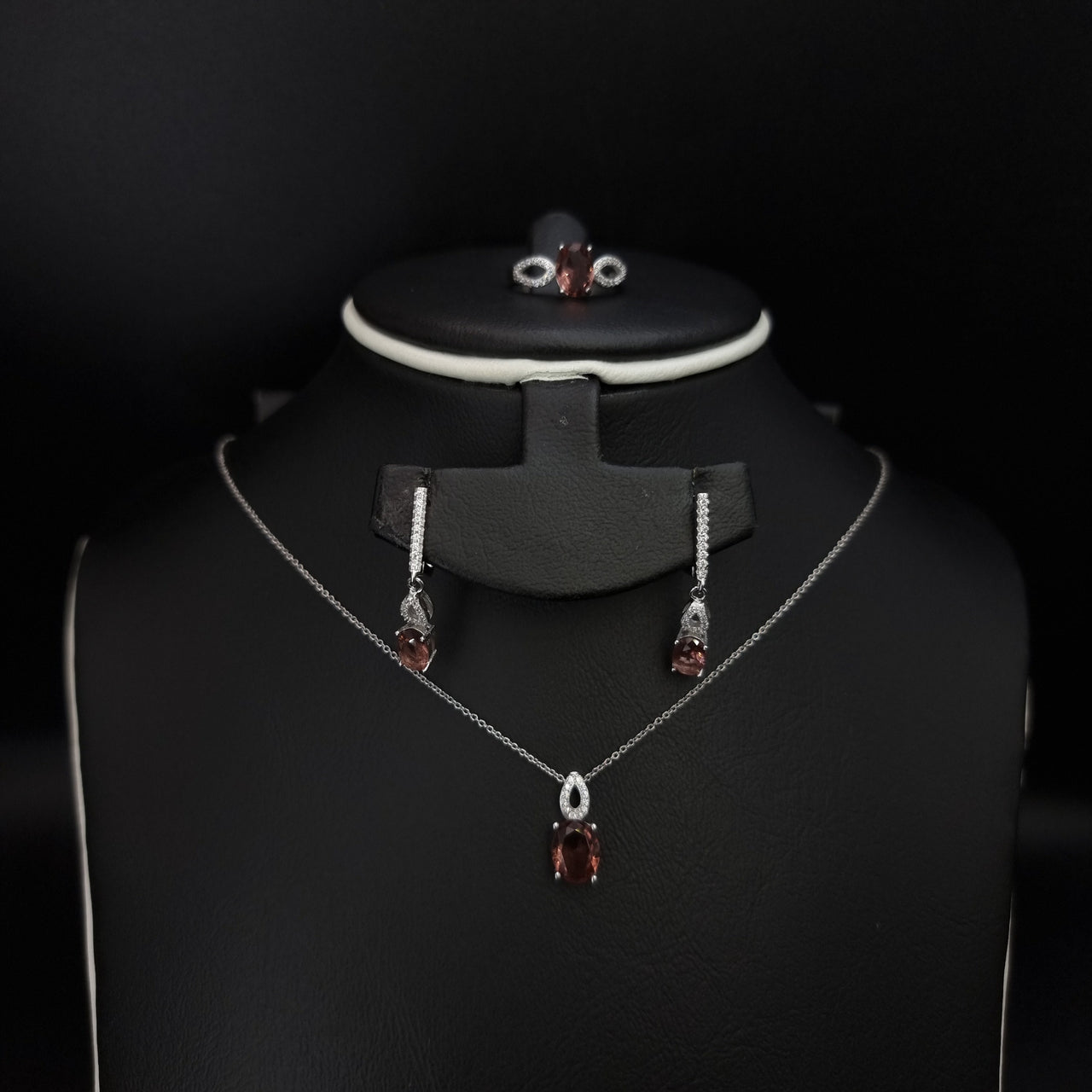 Dusty Rose Zircon Stones Set