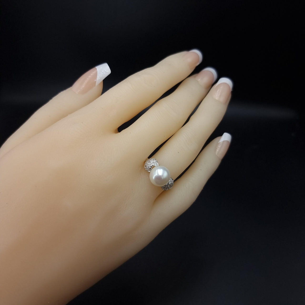 Fresh-water White Pearls Set SLPST0166