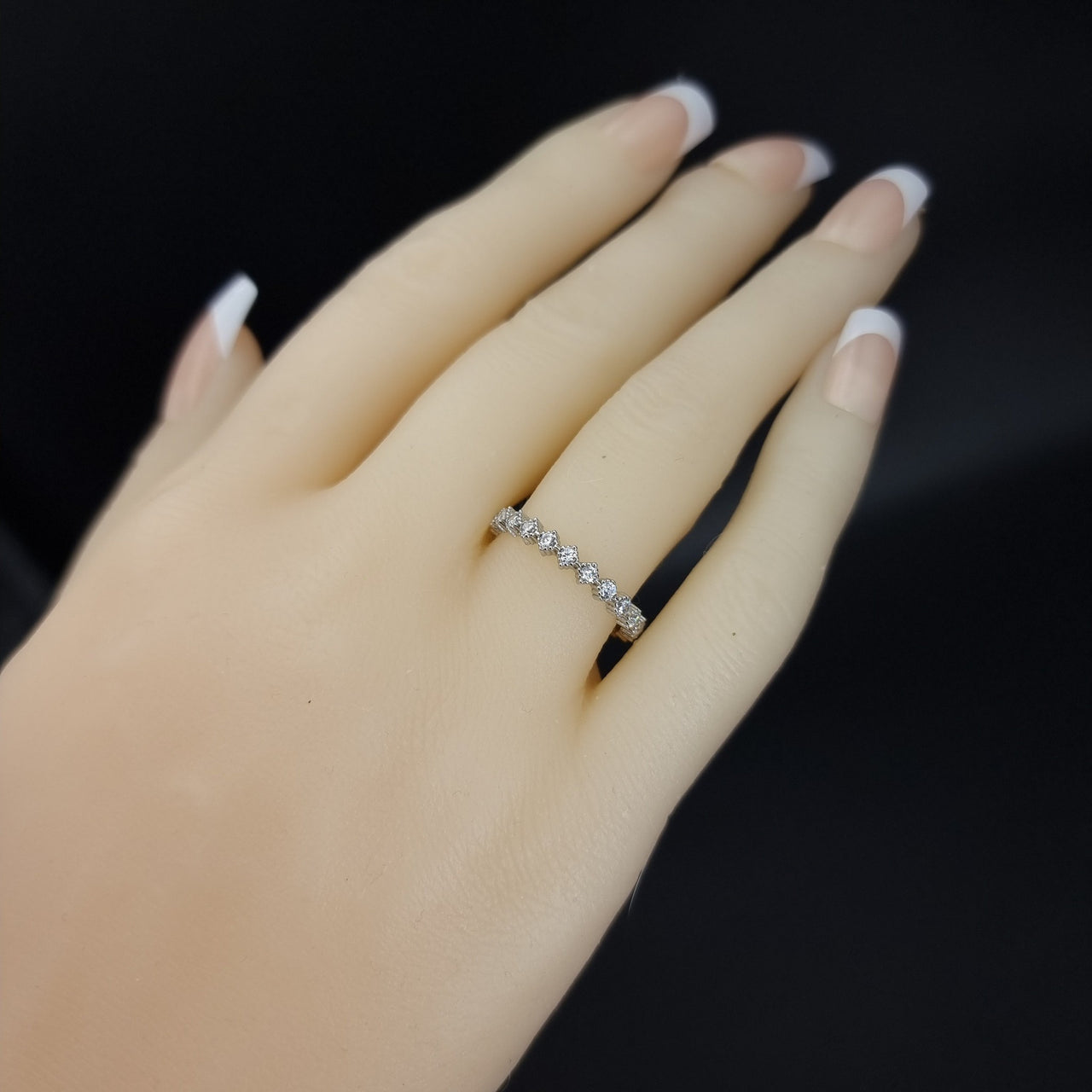 Diamond Shape Stones Wedding Ring