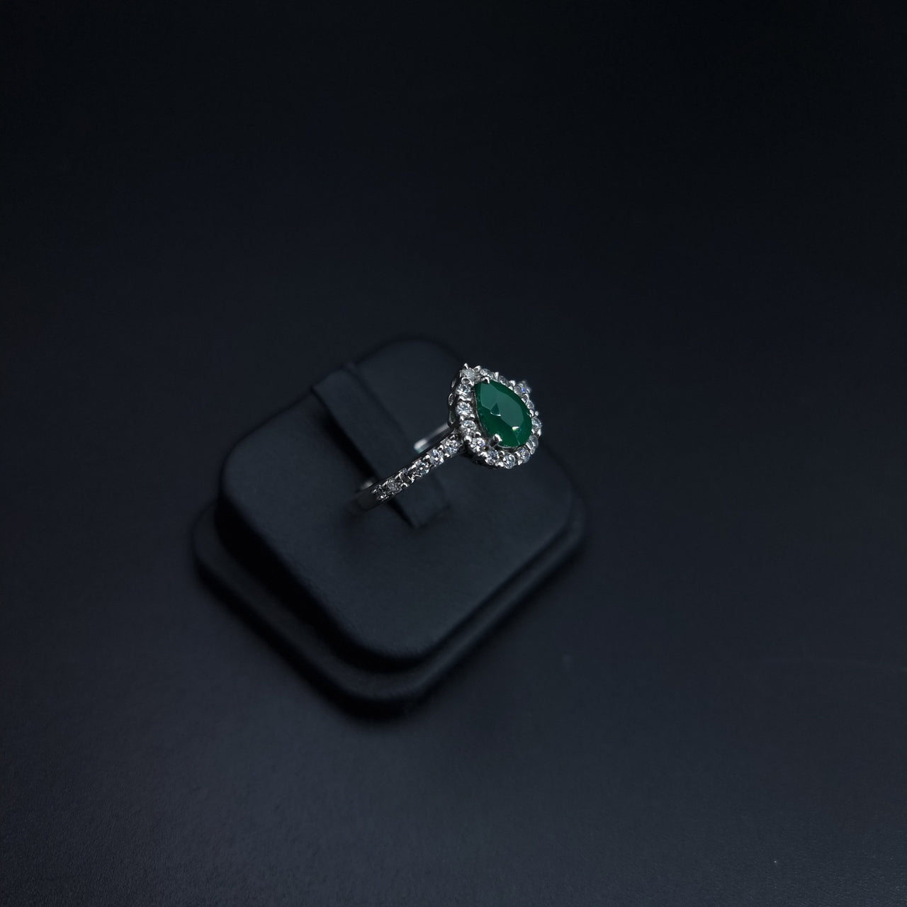 Drop Shape Green Zircon Stone Ring SLPRG0135