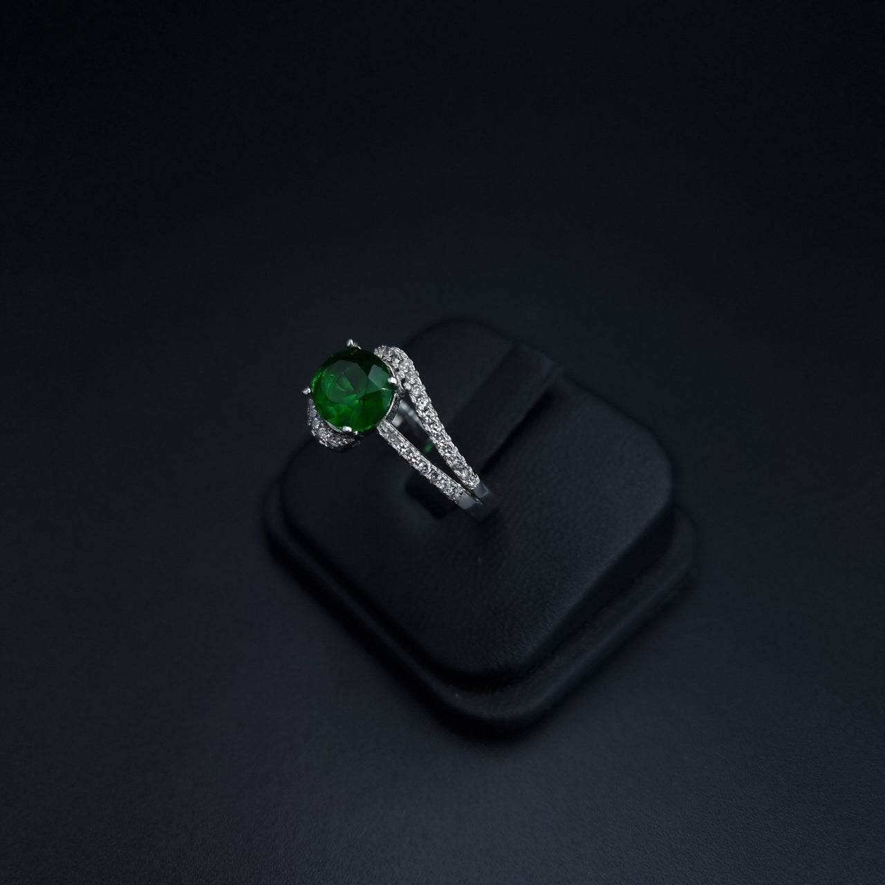 Green Zircon Stone Ring SLPRG0136
