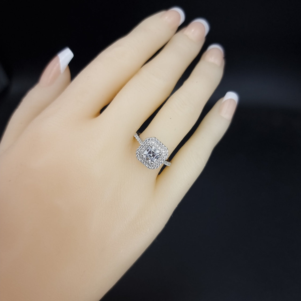 Wedding Ring With Central Zircon Stone SLPRG0146