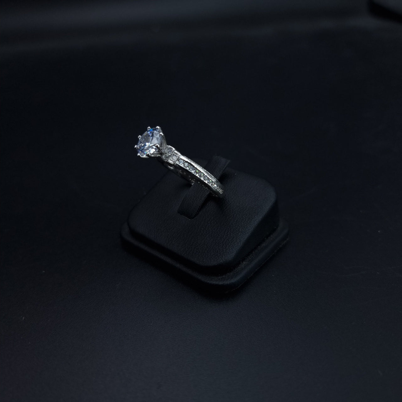 Wedding Ring With Central Zircon Stone SLPRG0148