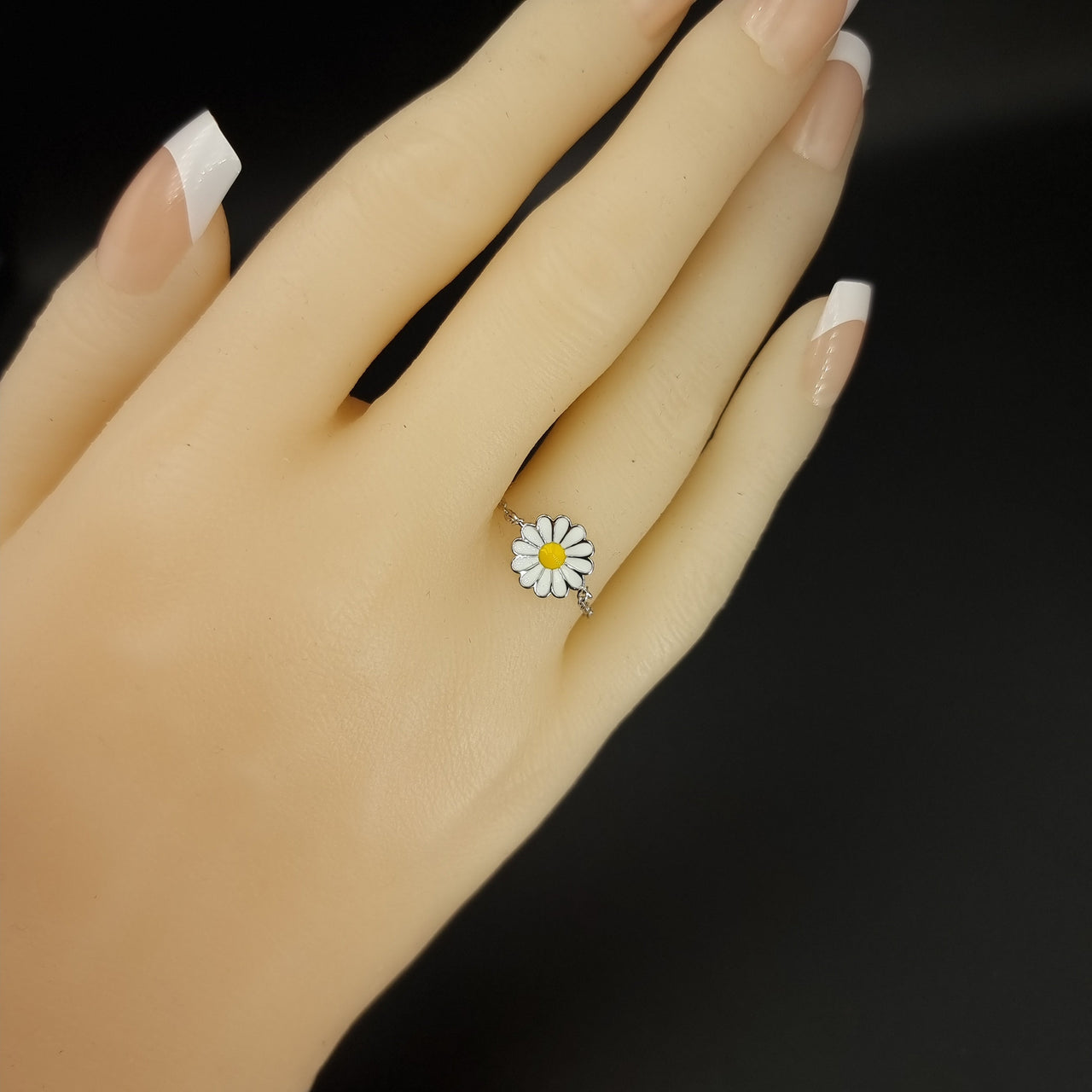 Daisy Flower Adjustable Size Ring